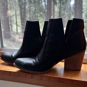 Black Ankle Boots
